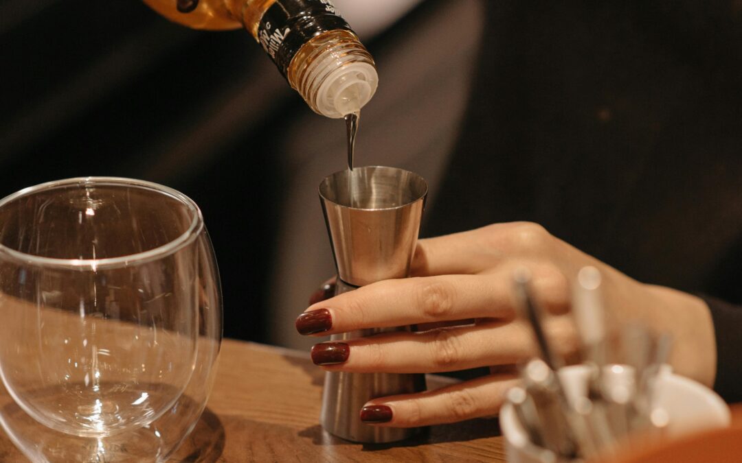 9 Reasons to Hire a Professional Bartender for Your Wedding